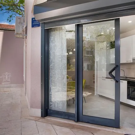 Διαμέρισμα Amadeo